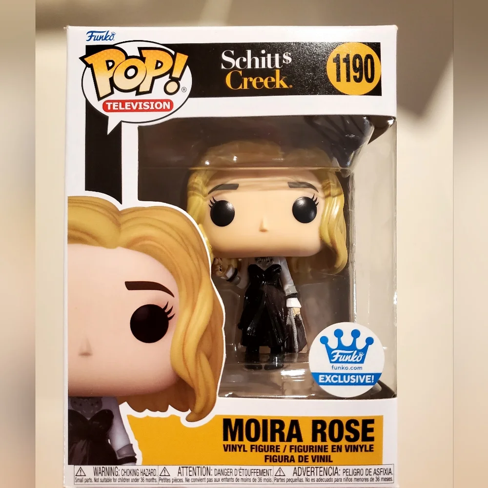 BRAND NEW IN BOXES!!! 8 FUNKO POPS & BOOK!!! FABULOUS SCHITT'$ CREEK BUNDLE!!! - Picture 8 of 13